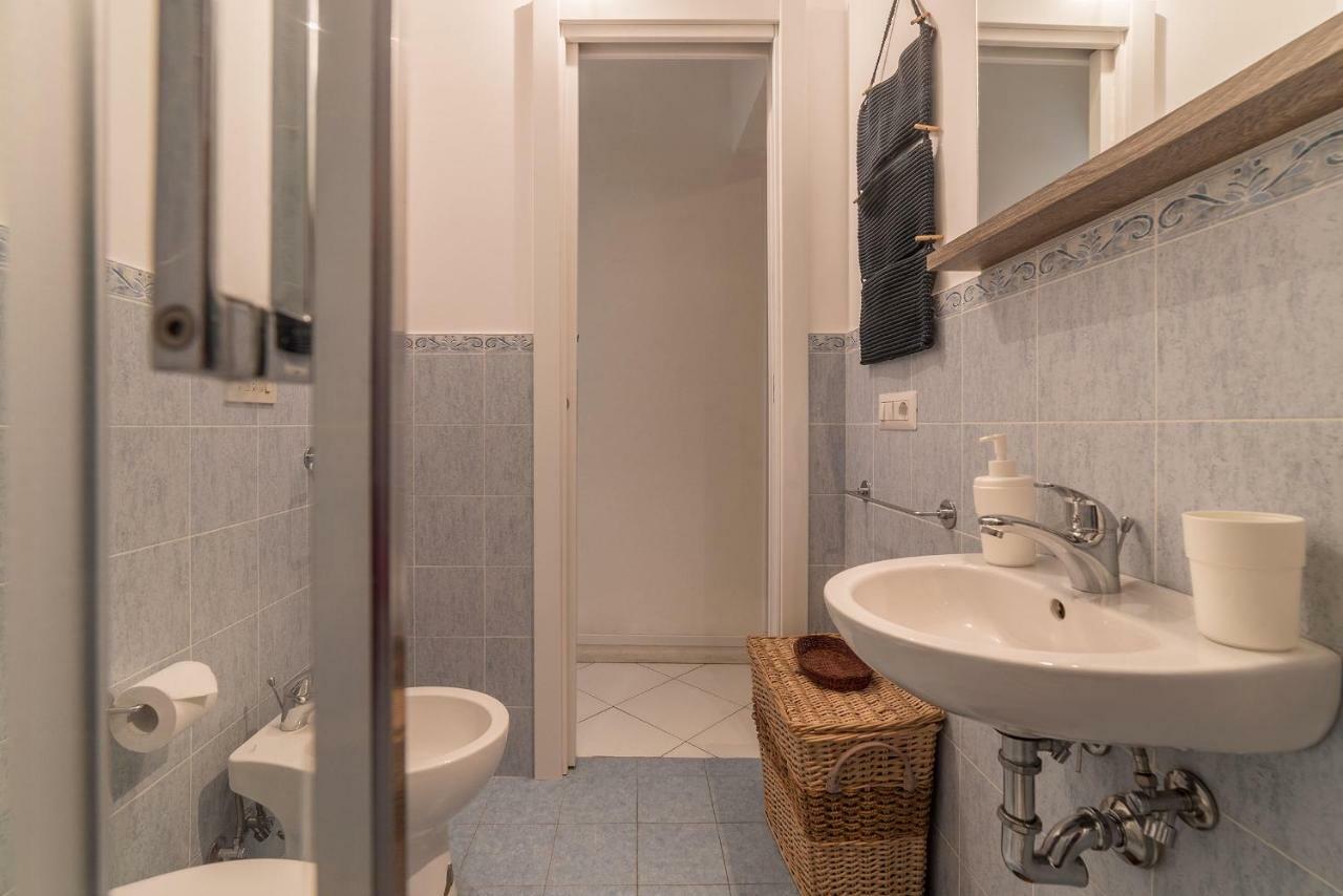 Colosseo Cozy Apartment Roma Esterno foto