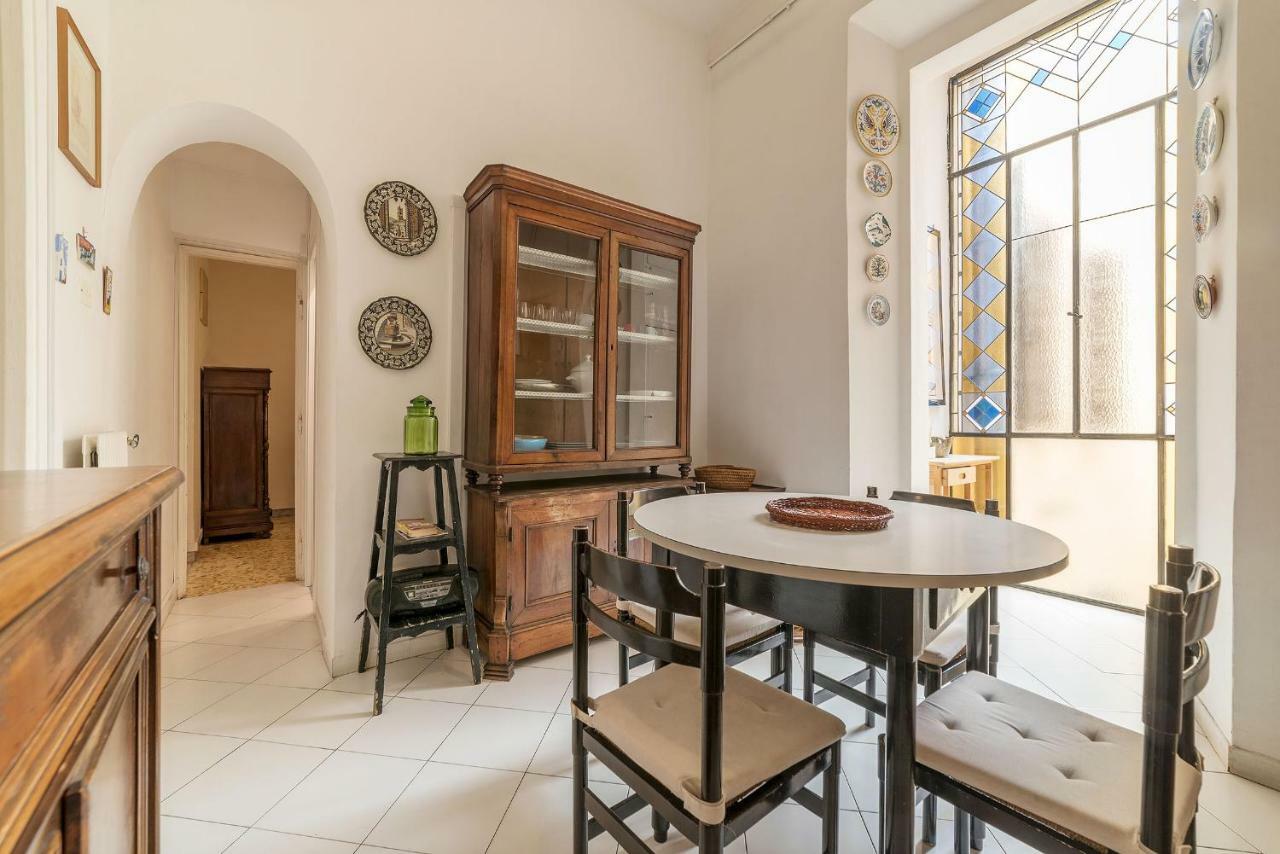 Colosseo Cozy Apartment Roma Esterno foto