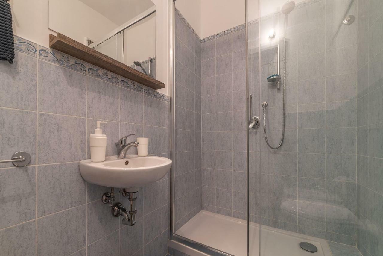 Colosseo Cozy Apartment Roma Esterno foto